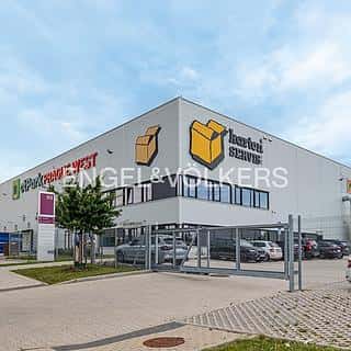 Pronájem skladu 5300 m² Chrášťany, Plzeňská, Chrášťany, okres Praha-západ