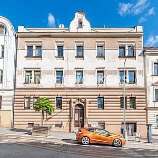 Pronájem kanceláře 35 m² Praha, Šlikova, Praha
