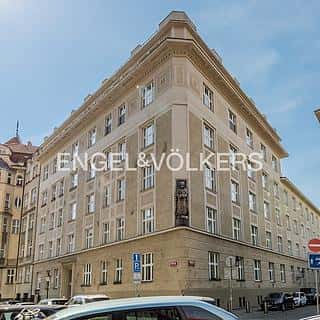 Pronájem kanceláře 22 m² Praha, Břehová, Praha