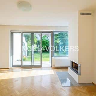 Pronájem rodinného domu 230 m² Praha, K vinicím, Praha