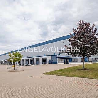 Pronájem skladu 3700 m² Dobrovíz, U Trati, Dobrovíz, okres Praha-západ
