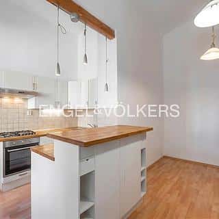 Prodej bytu 3+1 112 m² Praha, Jenštejnská, Praha