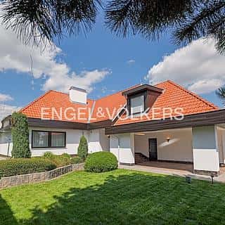 Pronájem rodinného domu 417 m² Praha, Ke hrádku, Praha
