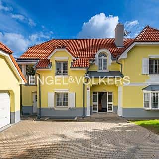 Pronájem rodinného domu 302 m² Praha, Na Malé Šárce, Praha