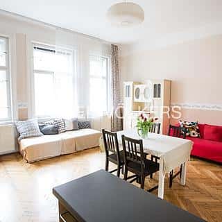 Pronájem bytu 3+kk 90 m² Praha, V jirchářích, Praha