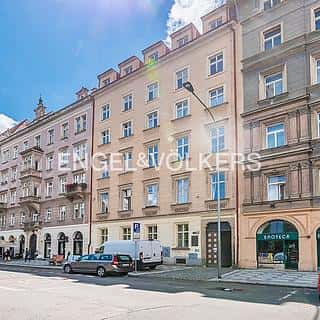 Pronájem kanceláře 18 m² Praha, Karlínské náměstí, Praha