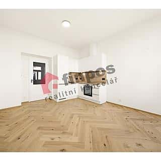 Pronájem bytu 1+kk, garsoniery 27 m² Praha, Seifertova, Praha