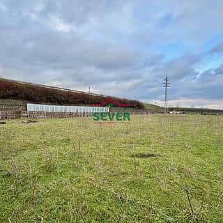 Prodej zemědělské půdy 11088 m² Mlékojedy, Mlékojedy, okres Litoměřice