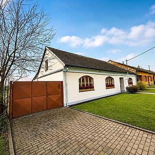 Prodej rodinného domu 250 m² Hevlín, Hevlín, okres Znojmo