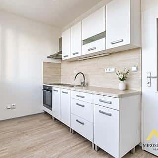 Pronájem bytu 1+1 38 m² Hradec Králové, Štefánikova, Hradec Králové