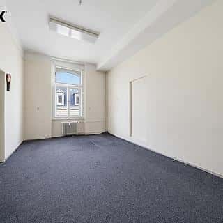 Prodej kanceláře 61 m² Karlovy Vary, Jaltská, Karlovy Vary