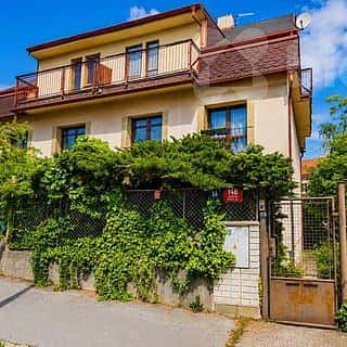 Prodej bytu 2+1 50 m² Praha, U Malvazinky, Praha
