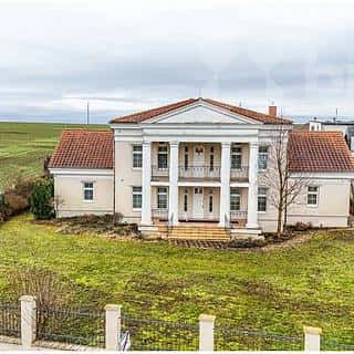 Prodej rodinného domu 485 m² Vodochody, Na Homolkách, Vodochody, okres Praha-východ