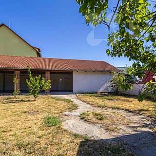 Prodej garáže 100 m² Mikulov, Jiráskova, Mikulov, okres Břeclav