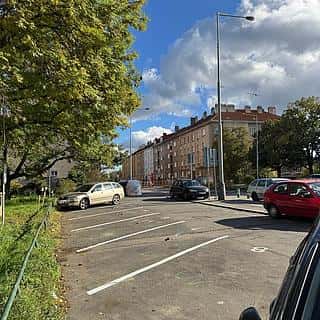 Pronájem parkovacího místa 13 m² Praha, Černokostelecká, Praha