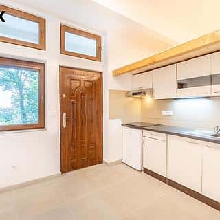Prodej obchodu 19 m² Praha, Mošnova, Praha