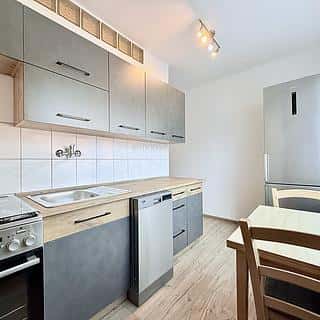 Pronájem bytu 2+1 60 m² Kladno, Vašíčkova, Kladno