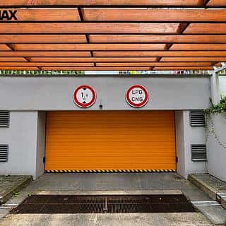 Prodej parkovacího místa 12 m² Praha, V rohu, Praha
