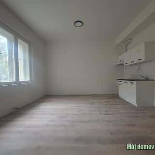 Pronájem bytu 1+kk, garsoniery 30 m² Praha, Na Truhlářce, Praha