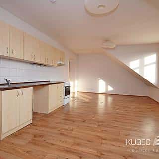 Pronájem bytu 2+kk 76 m² Tábor, Zbyňkova, Tábor