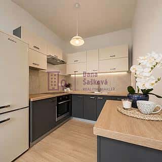 Pronájem bytu 1+1 37 m² Jindřichův Hradec, Schwaigrova, Jindřichův Hradec