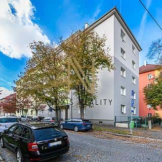 Prodej bytu 2+1 57 m² Plzeň, Plzenecká, Plzeň, okres Plzeň-město