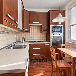 Prodej bytu 2+1 64 m² Praha, Chlebovická, Praha