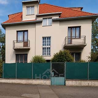 Prodej rodinného domu 430 m² Praha, V násypu, Praha