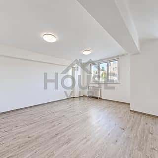Prodej bytu 2+1 54 m² Praha, U zastávky, Praha
