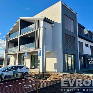 Prodej bytu 3+kk 85 m² Vysoký Újezd, Ke Kuchaři, Vysoký Újezd, okres Beroun
