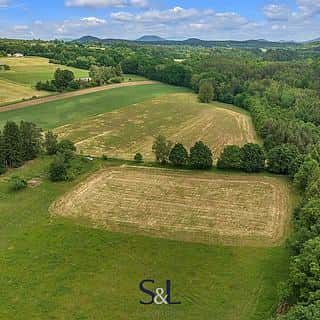 Prodej stavební parcely 3160 m² Svojkov, Svojkov, okres Česká Lípa