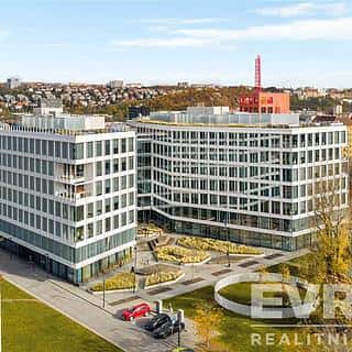 Pronájem kanceláře 500 m² Praha, Plynární, Praha