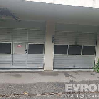 Pronájem parkovacího místa 18 m² Praha, Heinemannova, Praha
