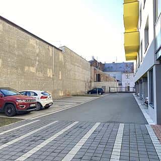 Pronájem parkovacího místa 16 m² Pardubice, Bratranců Veverkových, Pardubice