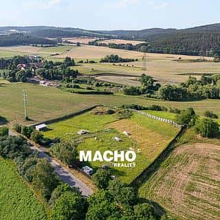 Prodej komerčního pozemku 8640 m² Drevníky, Drevníky, okres Příbram