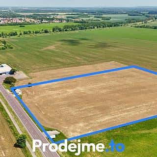Prodej komerčního pozemku 35000 m² Hevlín, Hevlín, okres Znojmo