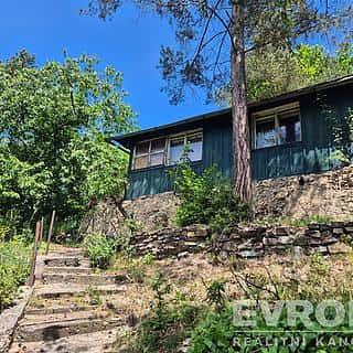 Prodej chaty 36 m² Dolní Břežany, Dolní Břežany, okres Praha-západ