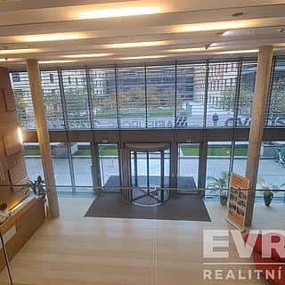 Pronájem kanceláře 48 m² Praha, Jankovcova, Praha