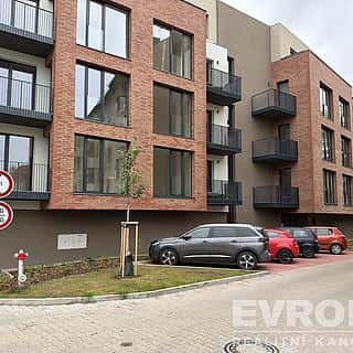 Pronájem bytu 2+kk 51 m² Hradec Králové, Na Střezině, Hradec Králové