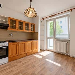 Prodej bytu 3+1 90 m² Modřice, Komenského, Modřice, okres Brno-venkov