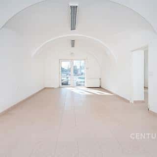 Prodej obchodu 76 m² Hustopeče, Dukelské nám., Hustopeče, okres Břeclav