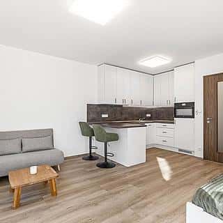 Prodej bytu 1+kk, garsoniery 34 m² Praha, Stočesova, Praha