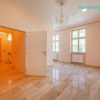 Pronájem obchodu 20 m² Karlovy Vary, Zámecký vrch, Karlovy Vary