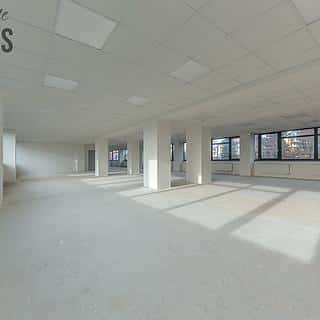 Pronájem kanceláře 188 m² Praha, Průběžná, Praha