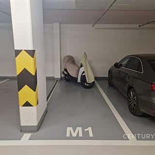 Pronájem parkovacího místa 8 m² Praha, Zlochova, Praha