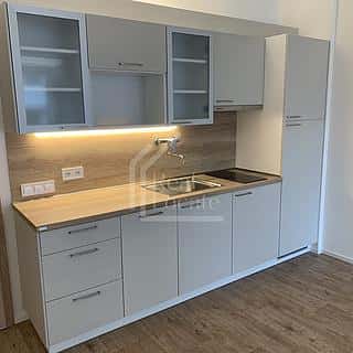 Pronájem bytu 1+kk, garsoniery 33 m² Praha, U seřadiště, Praha