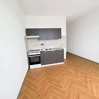 Prodej bytu 1+1 35 m² Chomutov, Jirkovská, Chomutov
