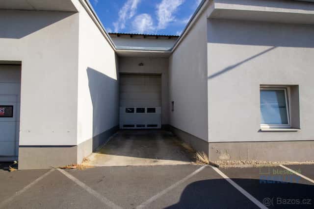 Pronájem komerčního prostoru 953,5 m2, Brandýs nad Labem, okres Praha-východ