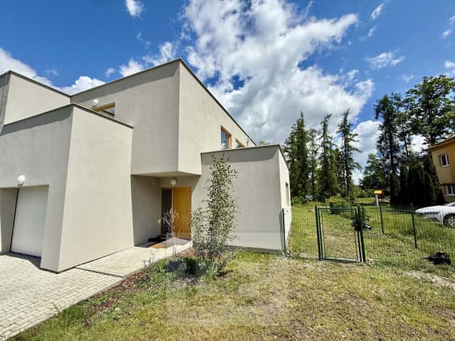Prodej rodinné domy, 181 m² - Unhošť, ev.č. N09337, okres Kladno