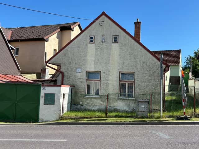 Prodej rodinného domu k rekonstrukci 97 m2, Třebelovice, okres Třebíč